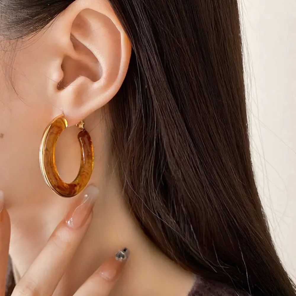 Amber Swirl Hoops - Picture 5 of 7